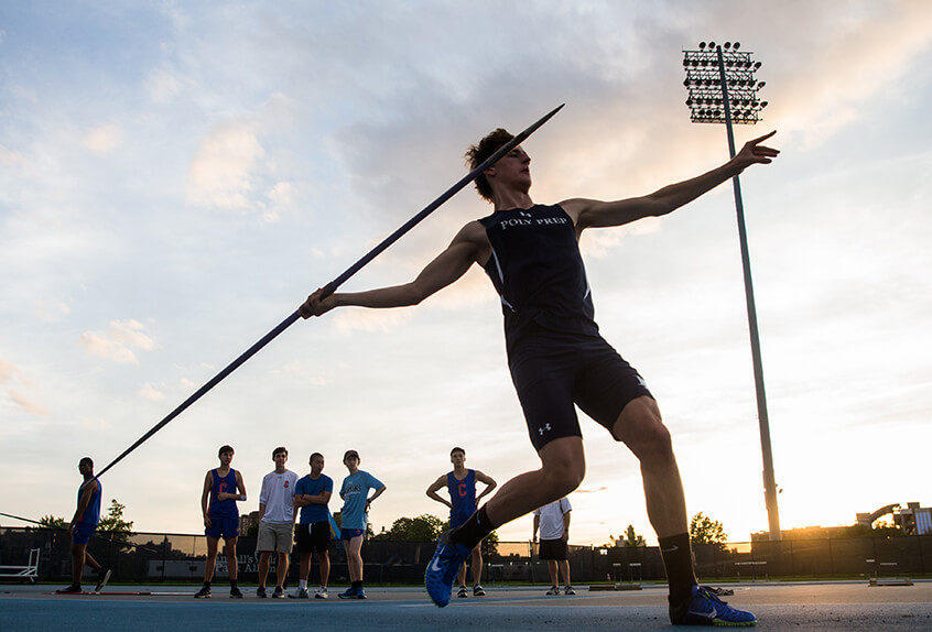 track and field spear throw