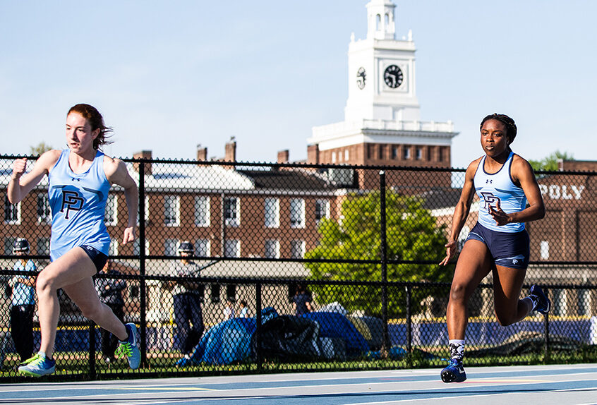 girls track girls running