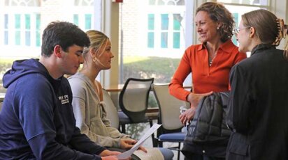 NY Times journalist Emily Bazelon speaks with students and faculty
